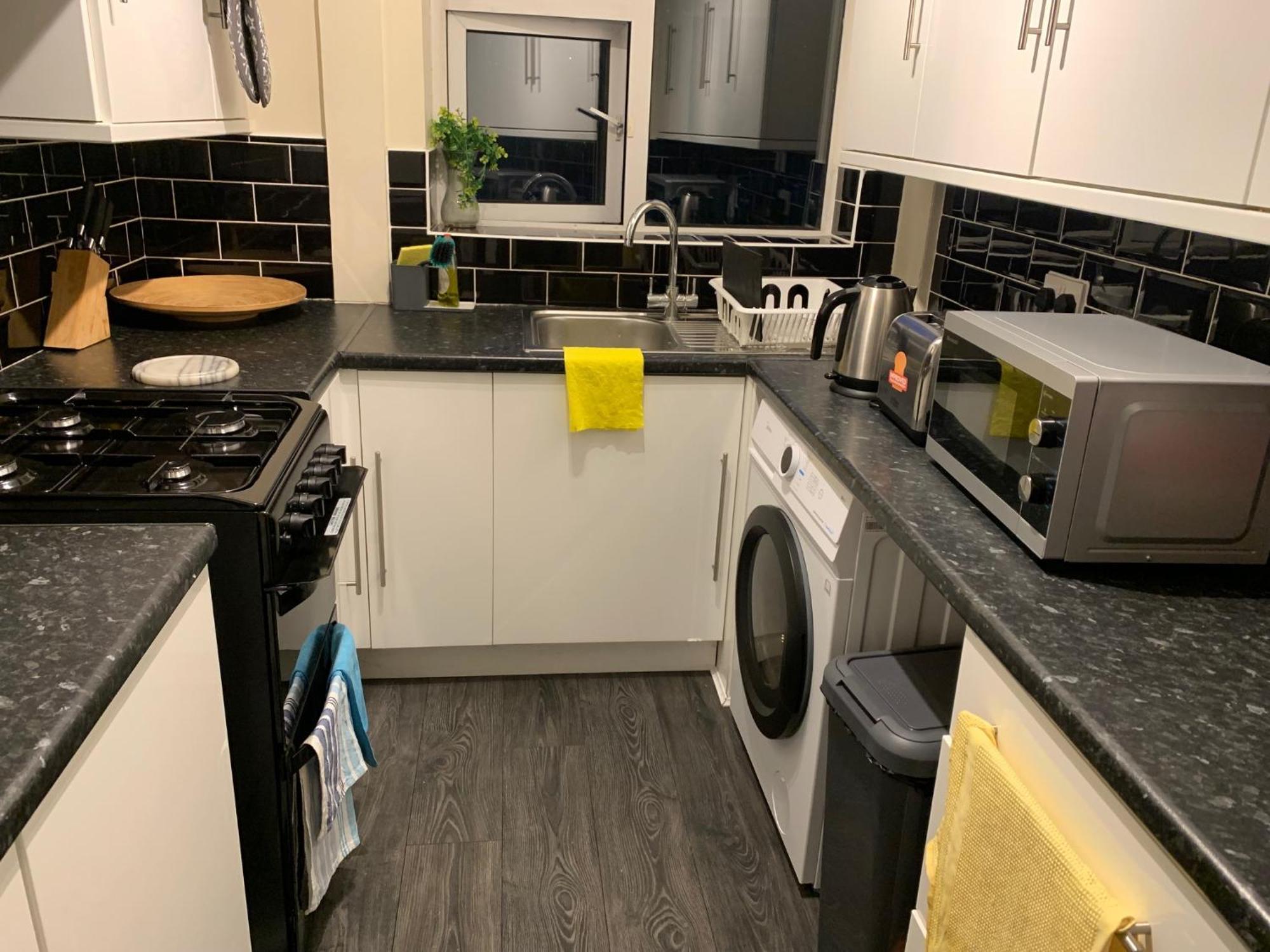 Lovely Contractor Family House London Eksteriør bilde