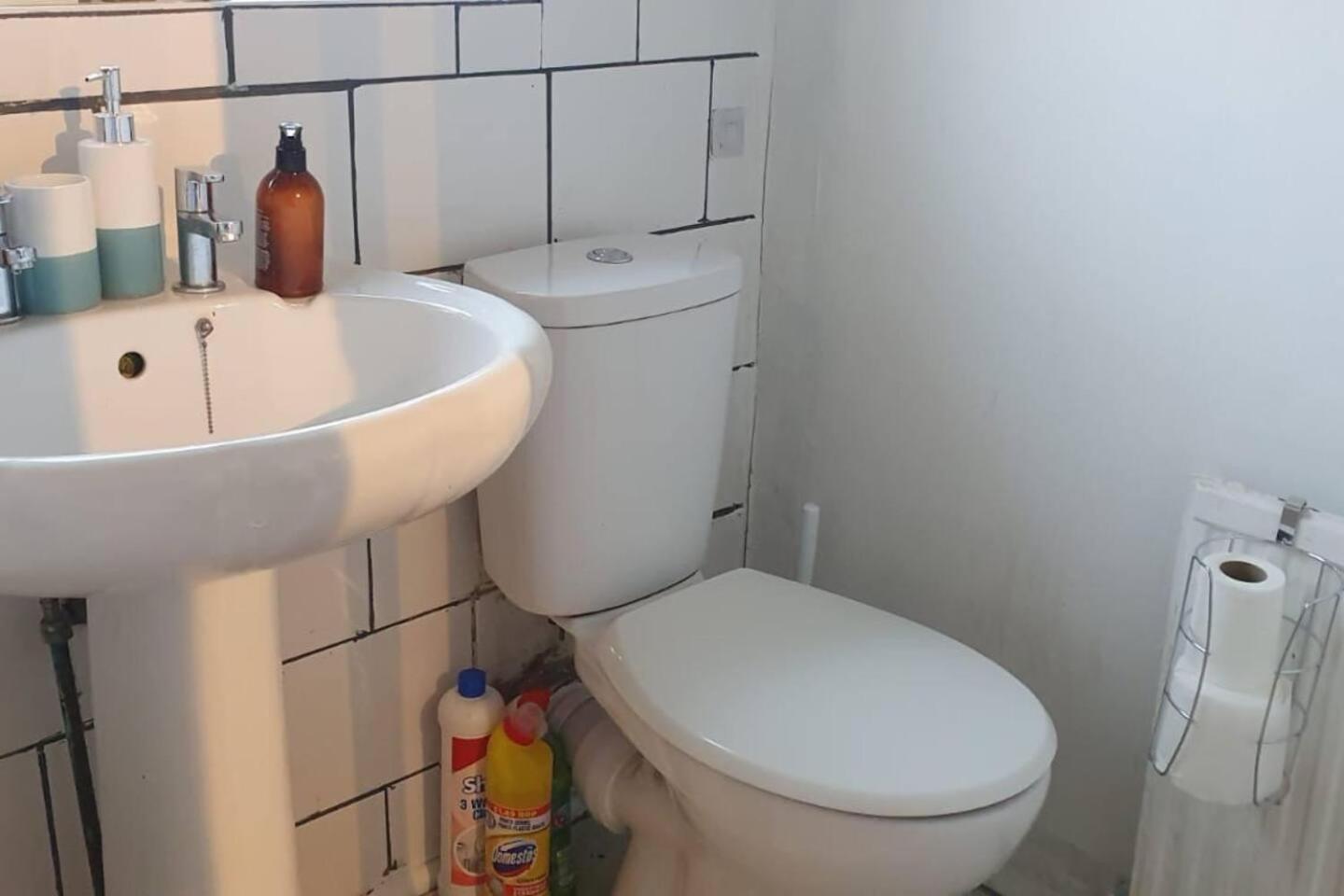 Lovely Contractor Family House London Eksteriør bilde