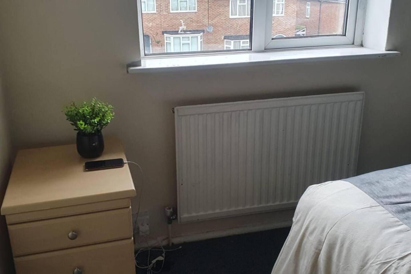 Lovely Contractor Family House London Eksteriør bilde